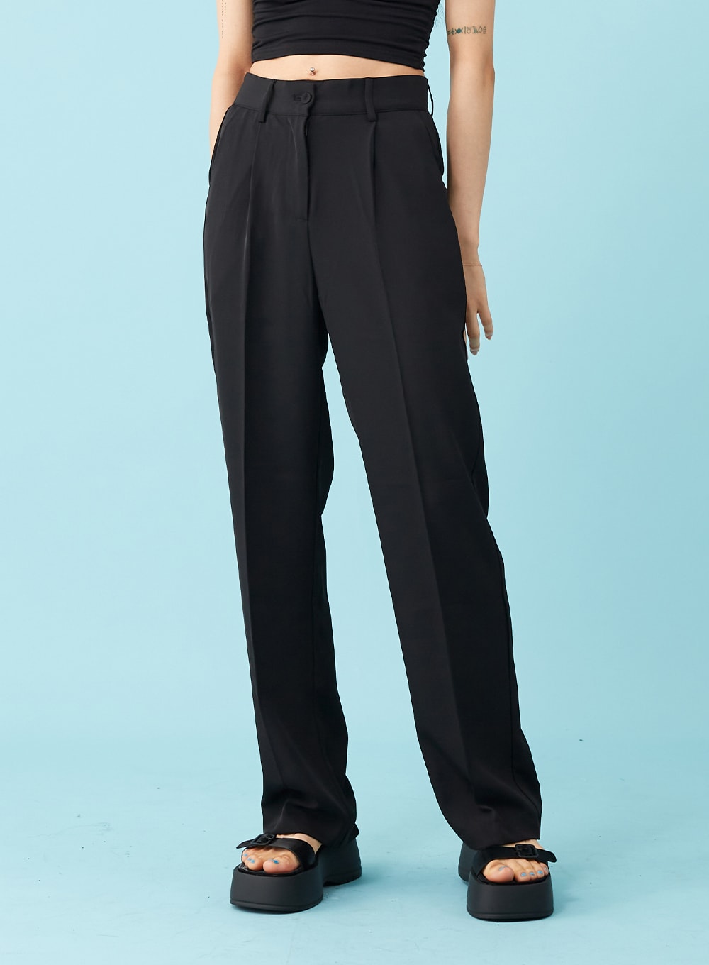 Single Pin-tuck Semi Wide Leg Tailored Pants BU15 - Lewkin