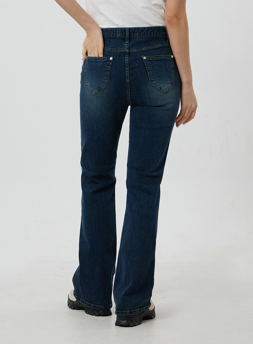 Dark Wash Bootcut Jeans CF303