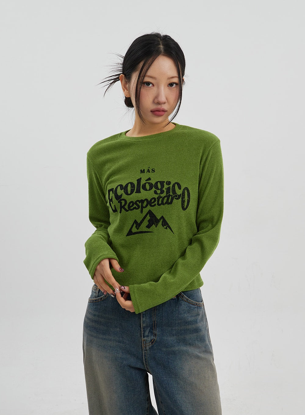 Graphic Long Sleeve Knit Top CJ330