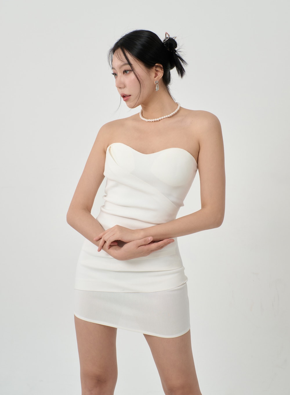 Mini robe enveloppée sans bretelles ID23