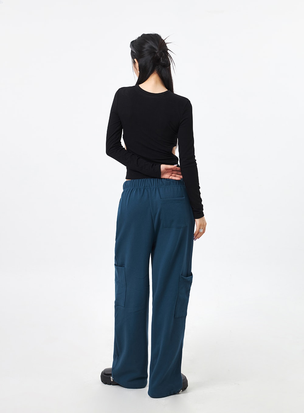 Oversized Cargo Track Pants CA306