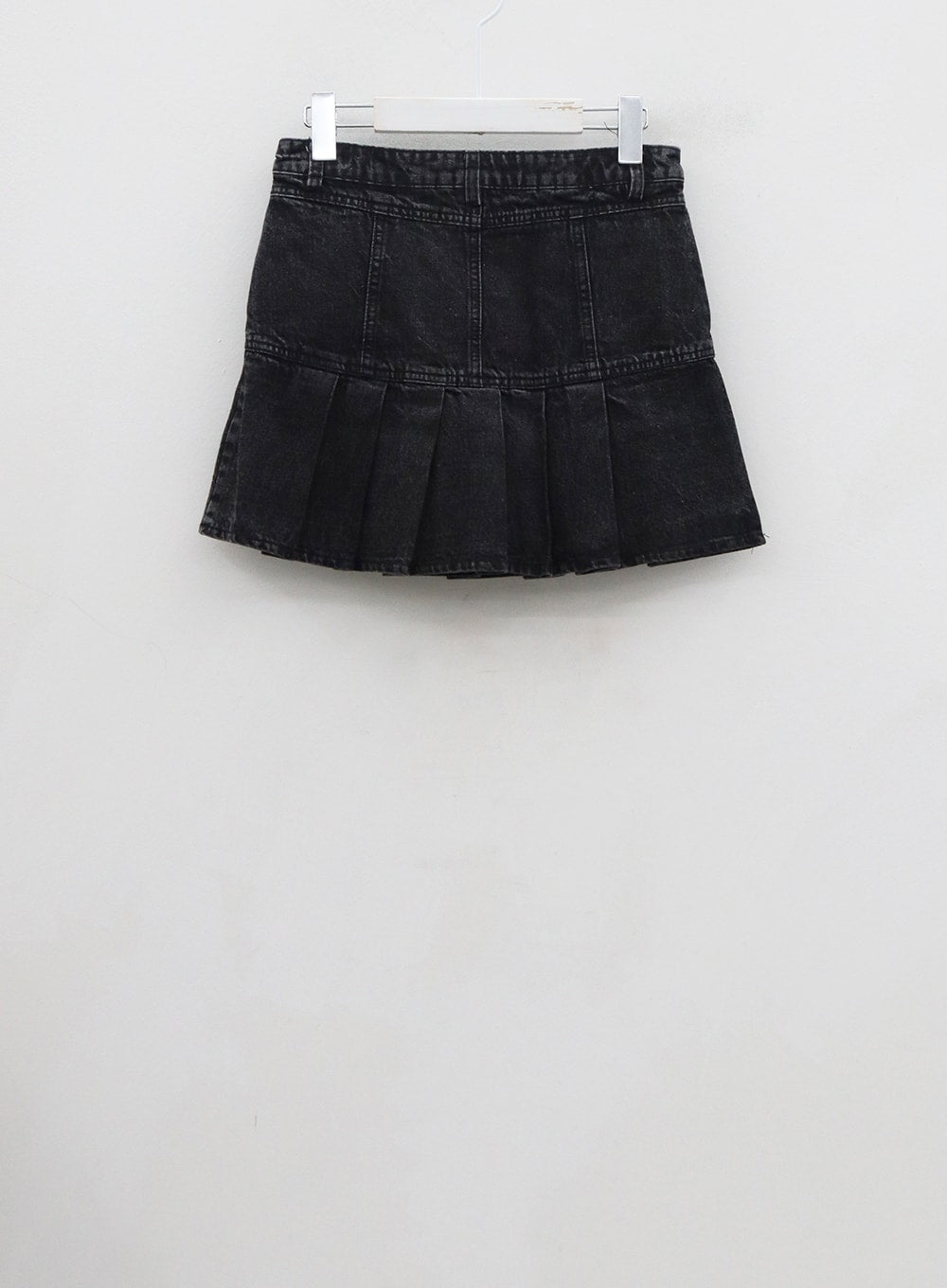 Pleated Denim Mini Skirt - Black