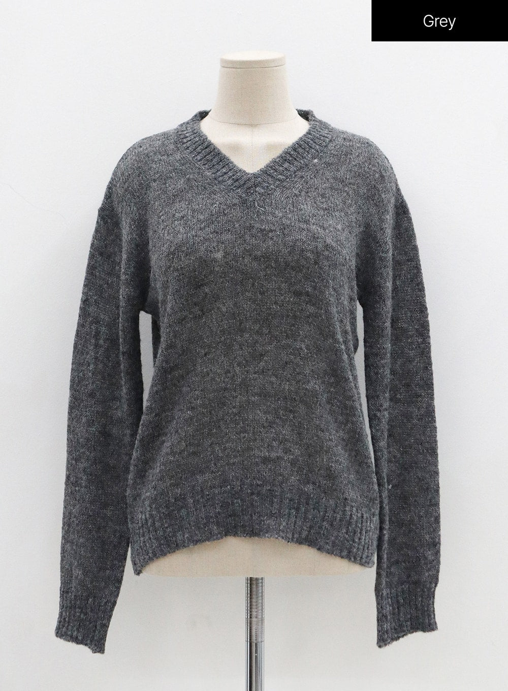 Soft V-Neck Knit OO07